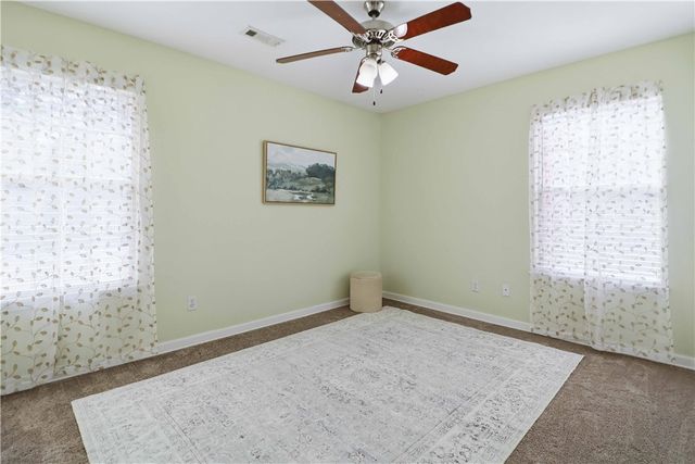 4389 E Holiday Drive, Fayetteville, AR 72701