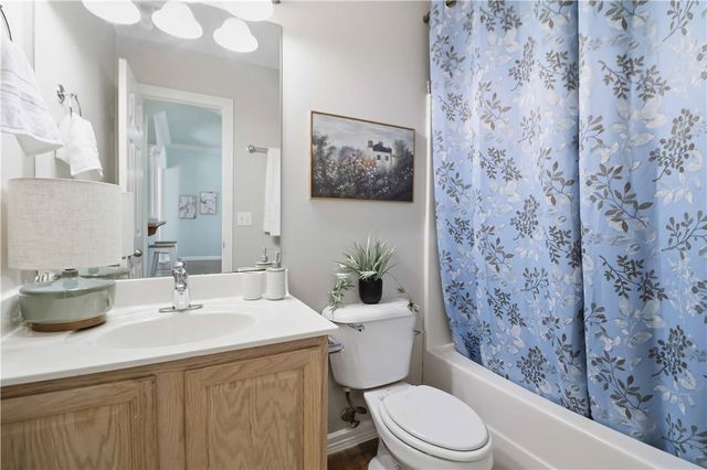 4389 E Holiday Drive, Fayetteville, AR 72701