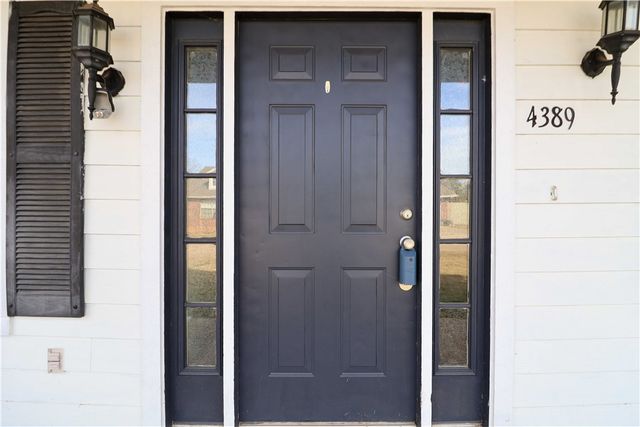 4389 E Holiday Drive, Fayetteville, AR 72701