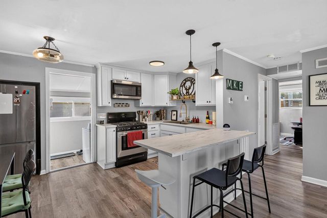 3120 N 84th STREET, Milwaukee, WI 53222