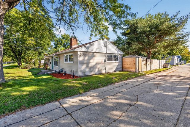 3120 N 84th STREET, Milwaukee, WI 53222