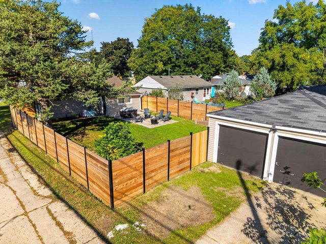 3120 N 84th STREET, Milwaukee, WI 53222