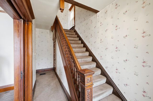 472 E Whittier Street, Columbus, OH 43206