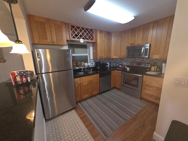 2002 SW Natura Boulevard B, Deerfield Beach, FL 33441