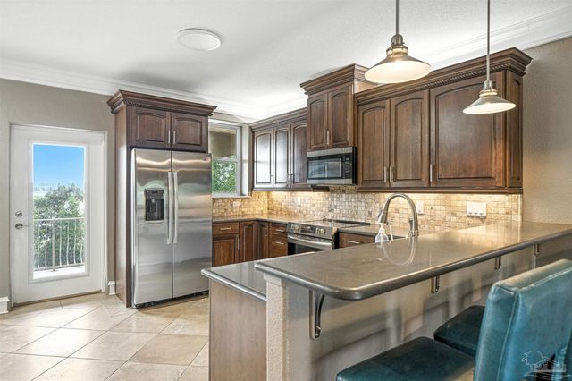 4321 Jelinek Dr, Milton, FL 32583