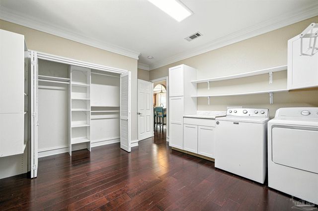 4321 Jelinek Dr, Milton, FL 32583