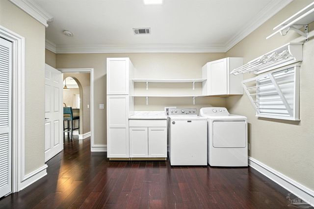 4321 Jelinek Dr, Milton, FL 32583