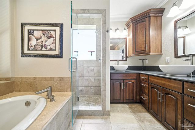 4321 Jelinek Dr, Milton, FL 32583