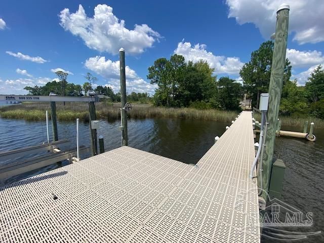 4321 Jelinek Dr, Milton, FL 32583