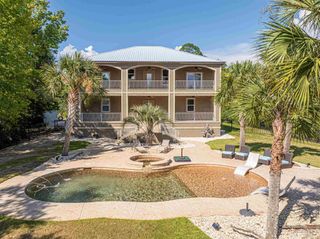 4321 Jelinek Dr, Milton, FL 32583