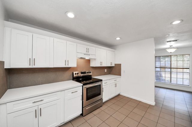 411 Dover Lane, Spring, TX 77373