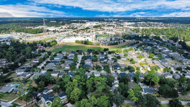 411 Dover Lane, Spring, TX 77373