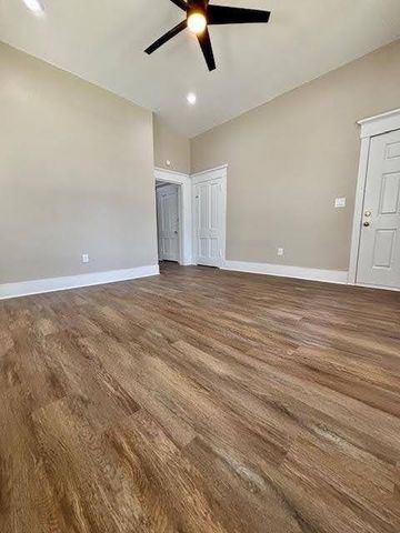 1403 14th Street 1, Huntsville, TX 77340