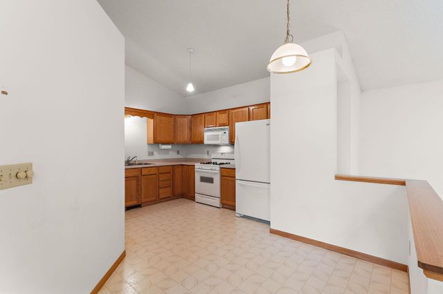 13228 Vintage Street NW, Coon Rapids, MN 55448