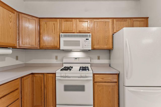 13228 Vintage Street NW, Coon Rapids, MN 55448