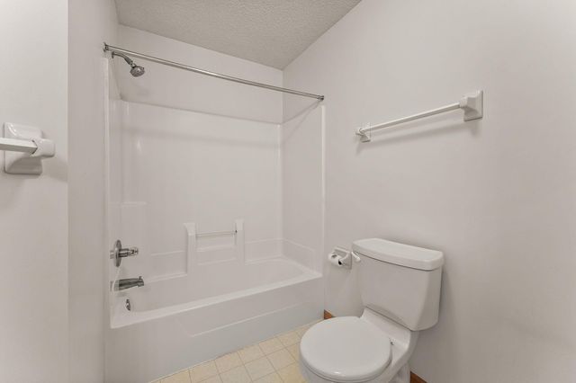 13228 Vintage Street NW, Coon Rapids, MN 55448