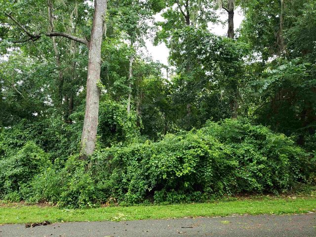 3344 Charleston Road, Tallahassee, FL 32309