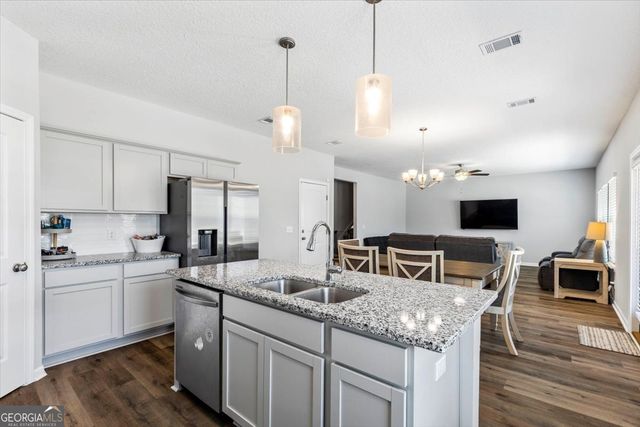 414 Summerhill Drive NE, Ludowici, GA 31316