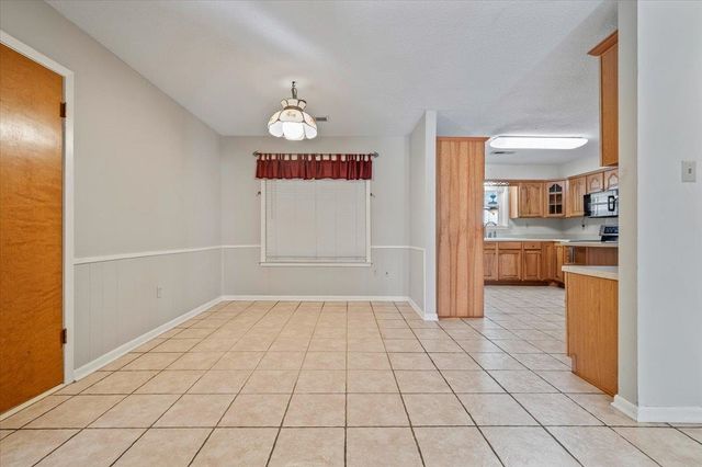 7504 APPLE VALLEY RD, Germantown, TN 38138