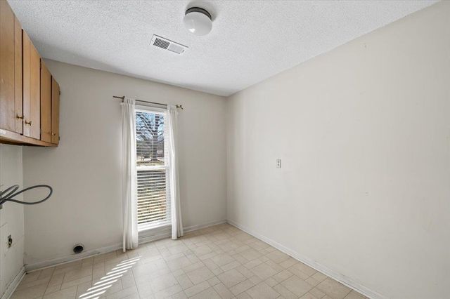 7504 APPLE VALLEY RD, Germantown, TN 38138