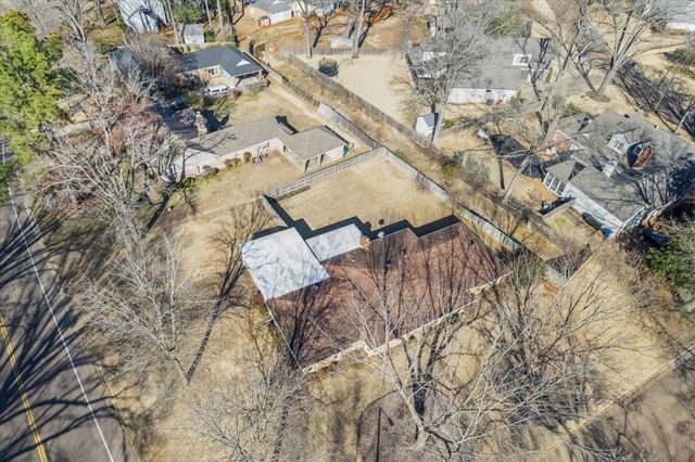 7504 APPLE VALLEY RD, Germantown, TN 38138