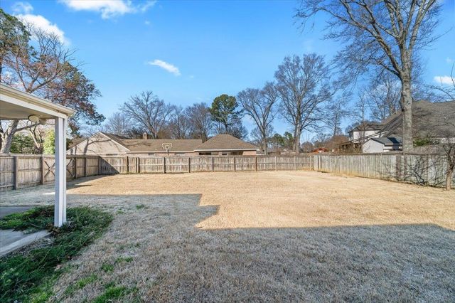 7504 APPLE VALLEY RD, Germantown, TN 38138