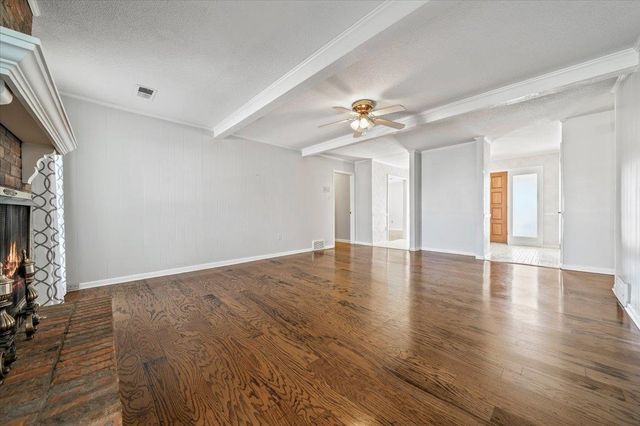 7504 APPLE VALLEY RD, Germantown, TN 38138