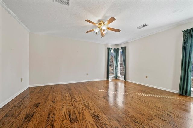 7504 APPLE VALLEY RD, Germantown, TN 38138