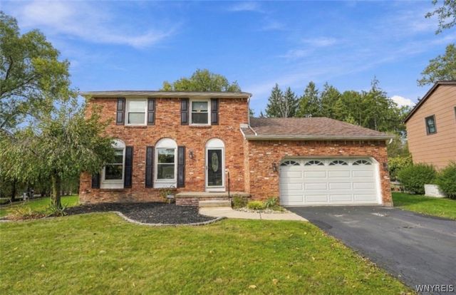 38 Shady Grove Drive, Amherst, NY 14051