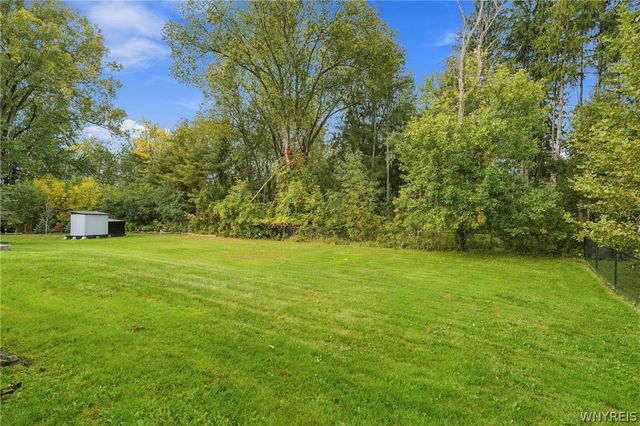 38 Shady Grove Drive, Amherst, NY 14051