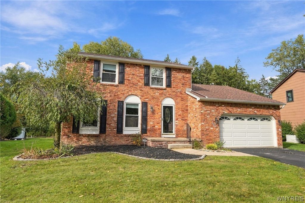 38 Shady Grove Drive, Amherst, NY 14051