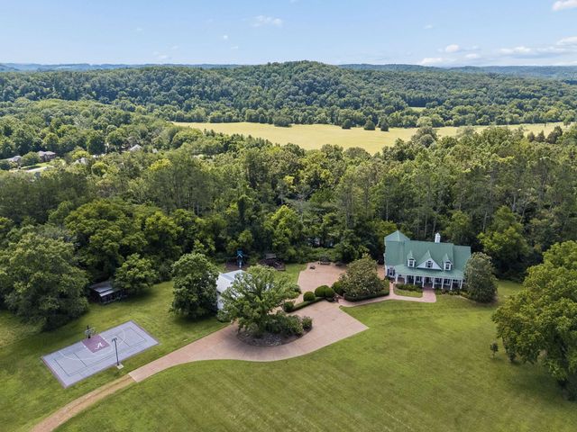 324 E Kingston Springs Rd, Kingston Springs, TN 37082