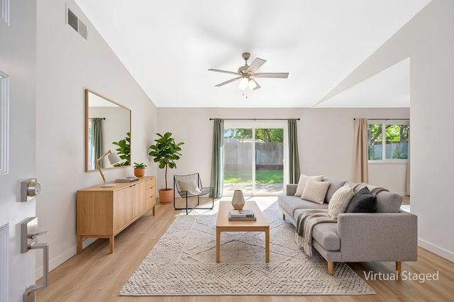 2510 Casa Del Oro Way, Rocklin, CA 95677