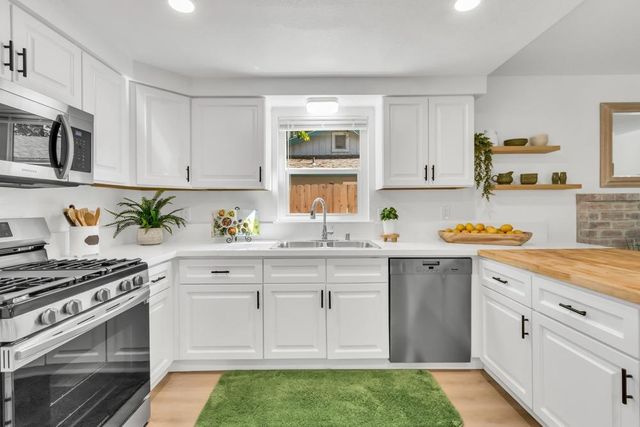 2510 Casa Del Oro Way, Rocklin, CA 95677