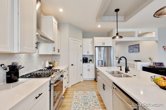 2117 Flowering Drive, Hudsonville, MI 49426
