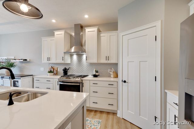2117 Flowering Drive, Hudsonville, MI 49426