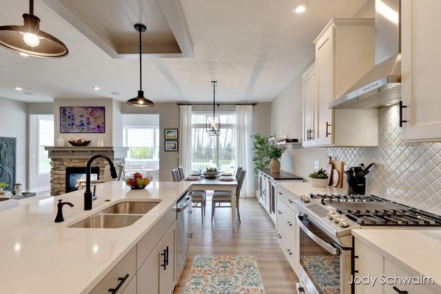2117 Flowering Drive, Hudsonville, MI 49426