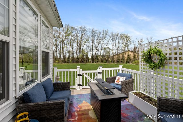 2117 Flowering Drive, Hudsonville, MI 49426