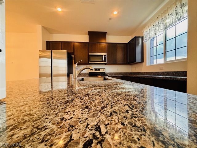 5629 Steampunk Street, Las Vegas, NV 89118