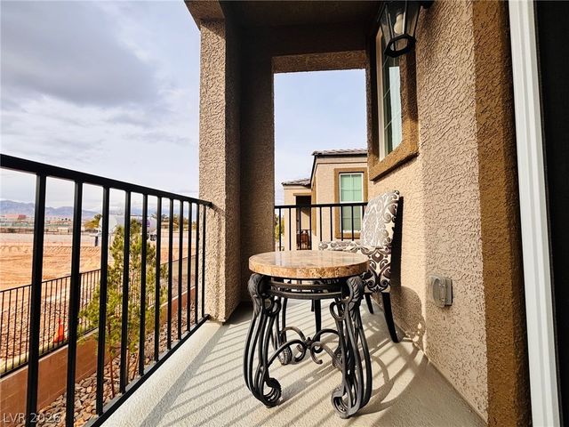 5629 Steampunk Street, Las Vegas, NV 89118