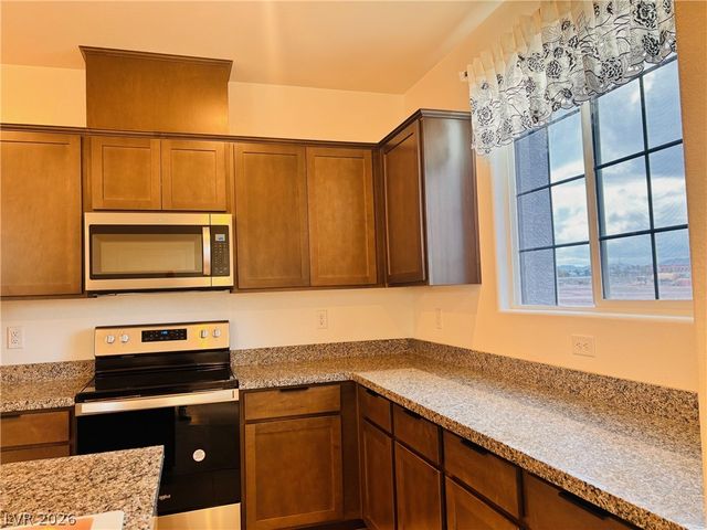 5629 Steampunk Street, Las Vegas, NV 89118