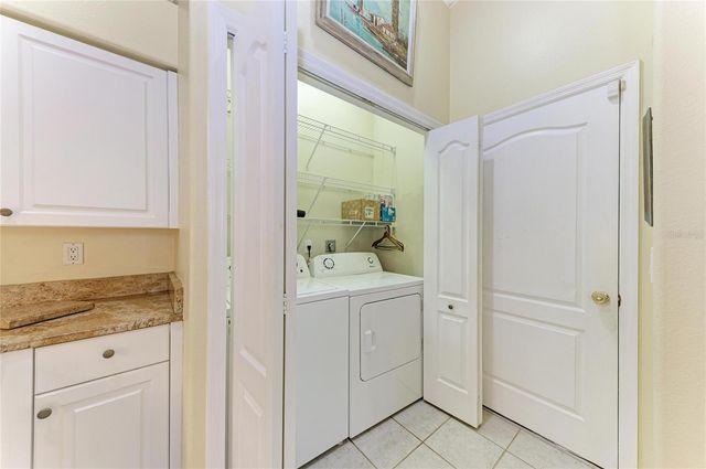 3883 ALAMANDA DRIVE, Sarasota, FL 34238