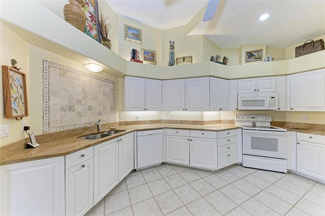 3883 ALAMANDA DRIVE, Sarasota, FL 34238