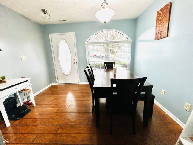 1005 Canary Creek Court, Franklin, IN 46131