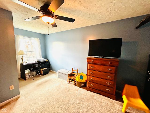 1005 Canary Creek Court, Franklin, IN 46131