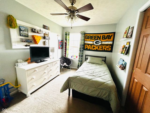 1005 Canary Creek Court, Franklin, IN 46131