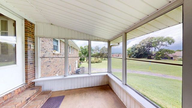 3955 Bow Street NE, Cleveland, TN 37312