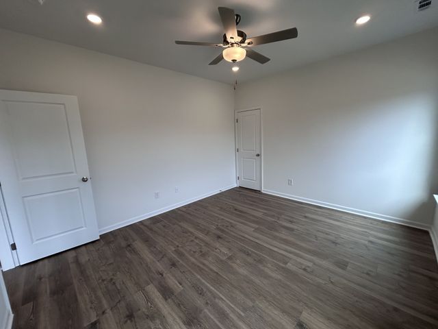 5136 Pace Park Cir, Columbia, TN 38401