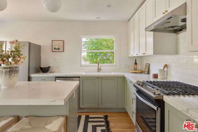 2938 Virginia Road, Los Angeles, CA 90016