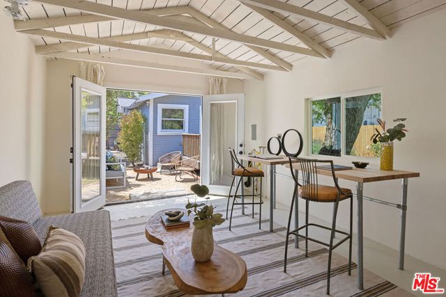 2938 Virginia Road, Los Angeles, CA 90016